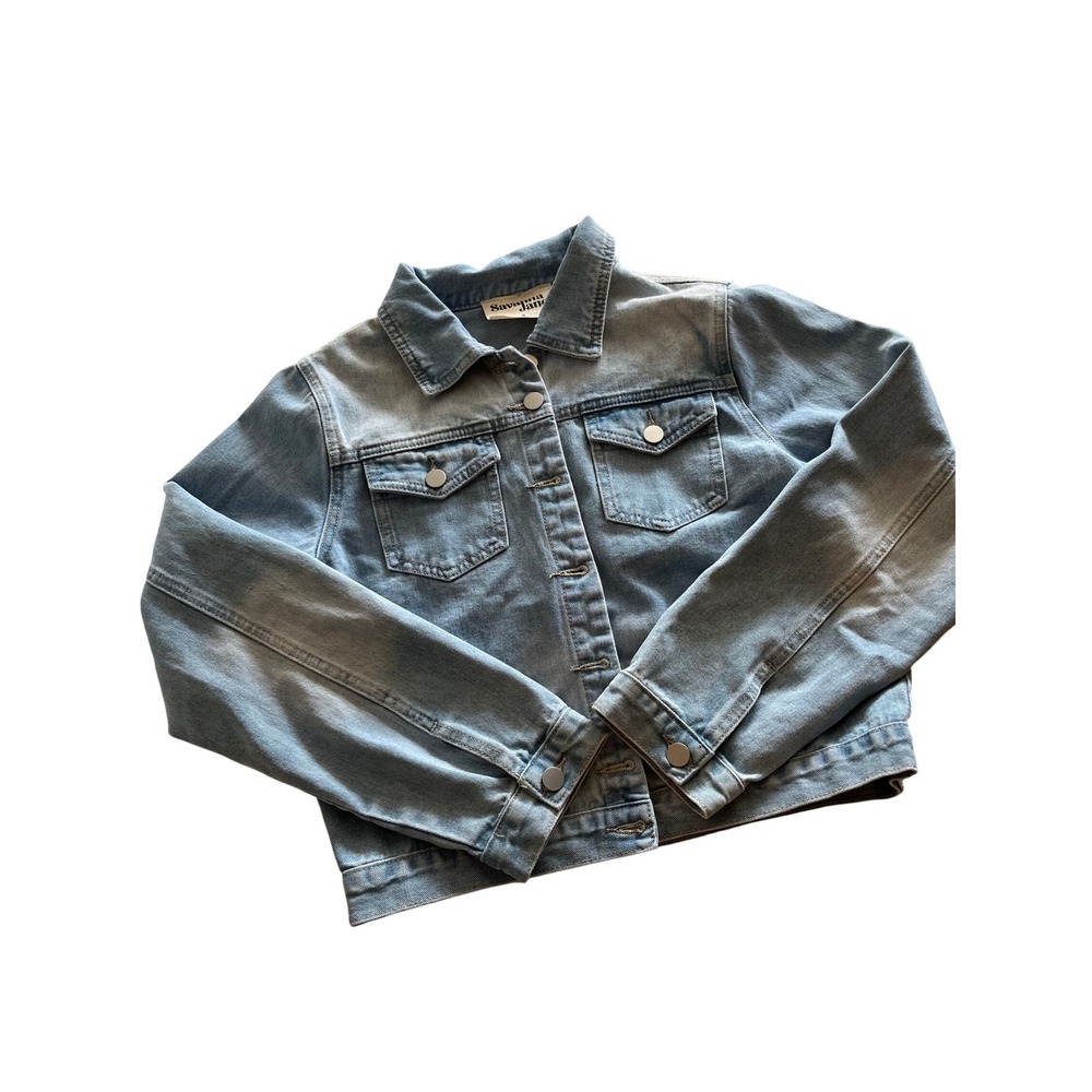 Savannah Jane Women Light Wash Denim Fringe Western Trucker Jacket Style 19475